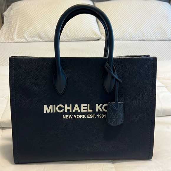 Michael Kors Mirella MD Tote Bag - Picture 2 of 12